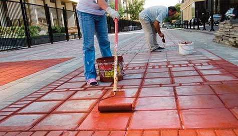 Чем покрасить тротуарную плитку